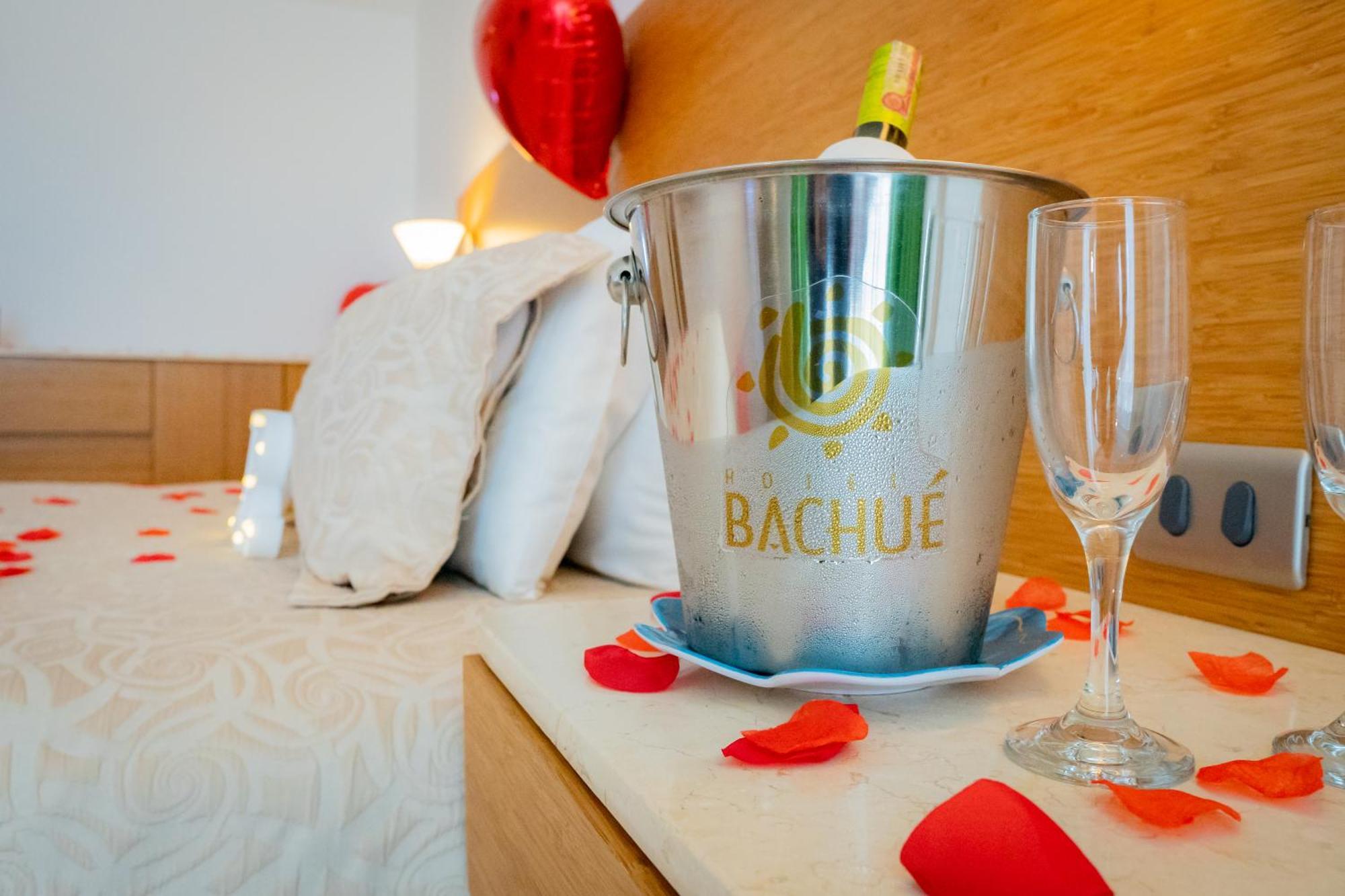 Hotel Bachue Girardot Eksteriør bilde