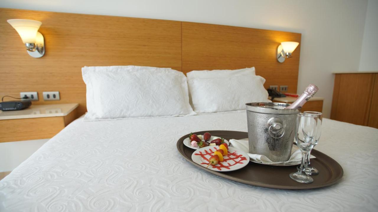 Hotel Bachue Girardot Eksteriør bilde